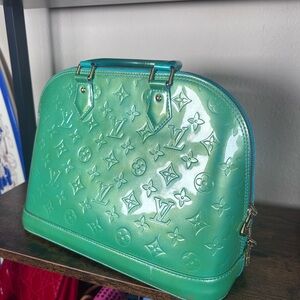 Rare Authentic Louis Vuitton Alma Lime Green Vernis
